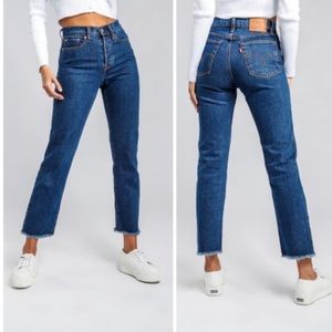 Levi’s Wedgie fit straight leg blue wash